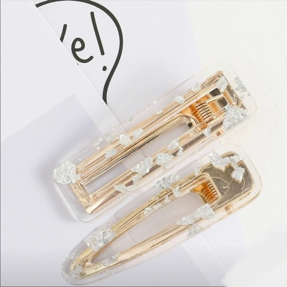 NWT ❤️🔥Silver & Gold Embellished Leaf Acrylic Hair Clips - OS